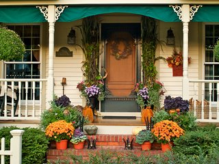 Fall Front Porch, Potted Plants
Garden Design
Calimesa, CA