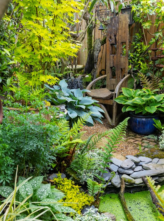 UK Garden with water feature