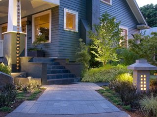 Walkway Lighting With Rain Chain
Barbara Hilty Landscape Design LLC
Portland, OR